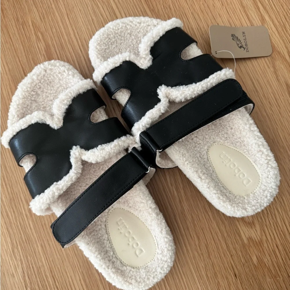 New Donolin (Hermes inspired design)Black and Cream SandalsSize 8. Very desired. - Picture 2 of 2